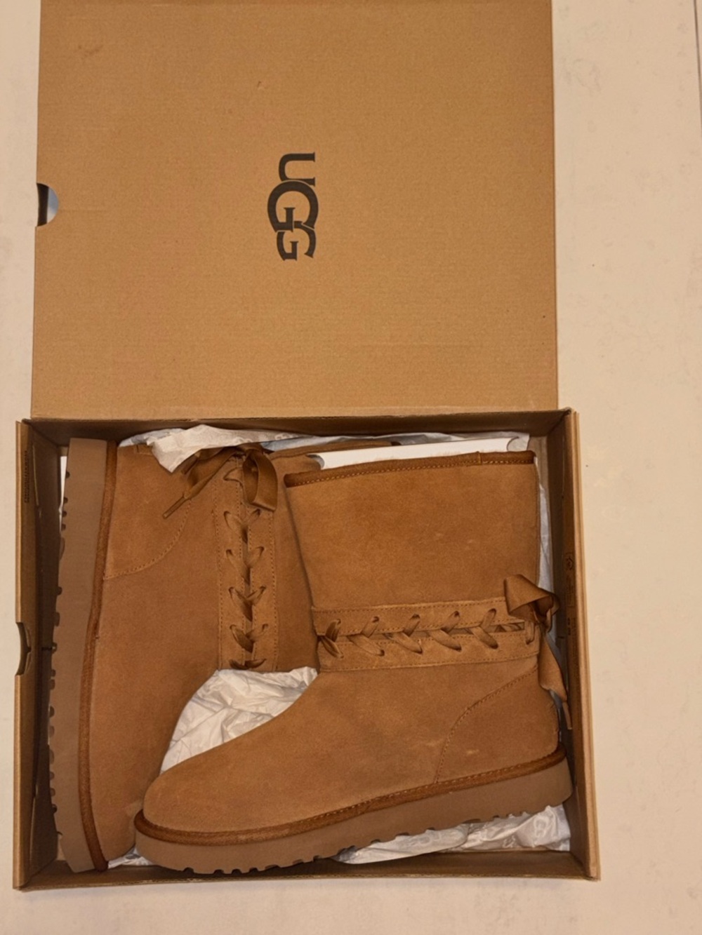 Brand New Ugg Brown Classic lace short boots